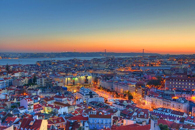 Lisbon by Night Private Tour with Dinner and Fado Show - Discover the Charm of Alfama and the Birthplace of Fado