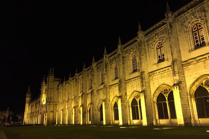 "Lisbon by Night" up to 6 people, private tour - The Convenience of Private Tour Flexibility