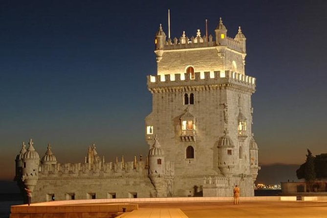 Lisbon By Night with Dinner and Fado Show Included - Key Points