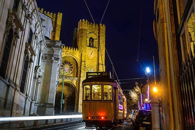 Lisbon By Night with Dinner and Fado Show Included - Passing by Lisbon’s Illuminated Monuments