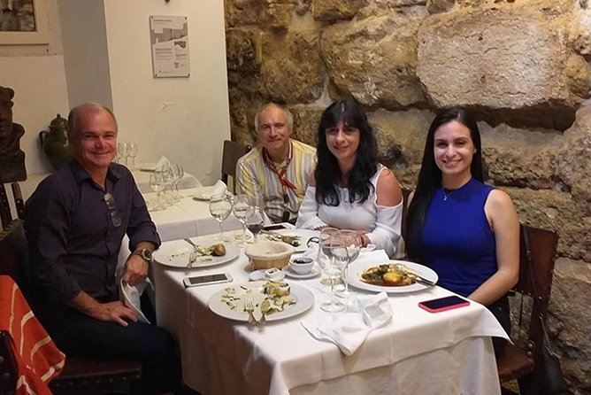 Lisbon By Night with Dinner and Fado Show Included - Meeting Point, Timing, and Accessibility