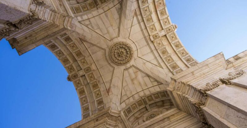 LISBON - Capital of Fado dinner included - PRIVATE TOUR - Discover Lisbon as the "Capital of Fado" with a Private Evening Tour