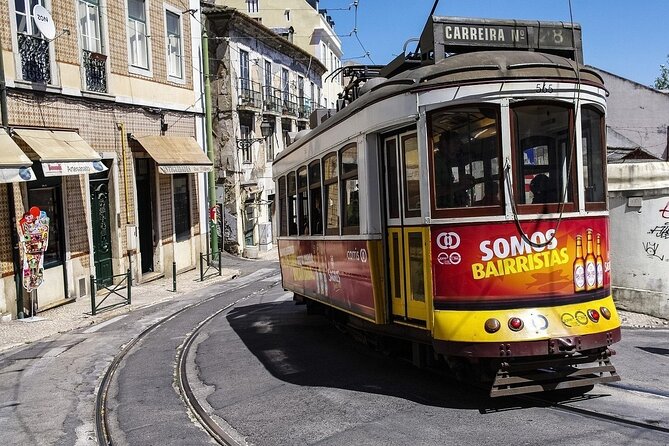 Lisbon car tour 3 hours - Flexibility and Personalization in a Short Timeframe