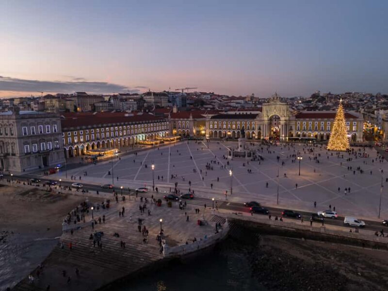 Lisbon Christmas Lights: Private Tuk Tuk Experience - Comfort and Practicality in a Cozy, Eco-Friendly Tuk Tuk