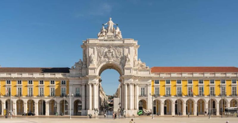 Lisbon: City Audio Guide with 24-Hour Transportation Pass - Comparing This Tour to Other Lisbon Experiences