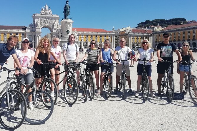 Lisbon City Center Bike Tour - Iconic Praça do Comércio