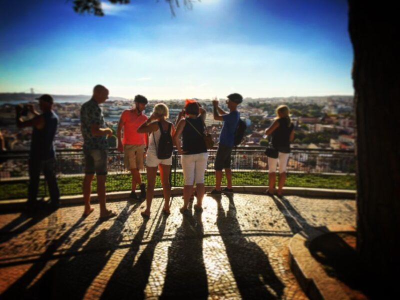 Lisbon: City Highlights and Viewpoints E-Bike Tour - Effortless Climbing on Lisbon’s Famous Seven Hills