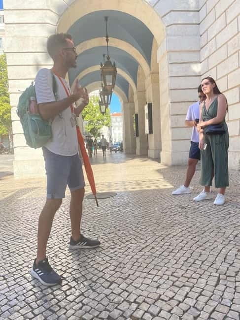 Lisbon: City highlights guided walking tour - Key Points
