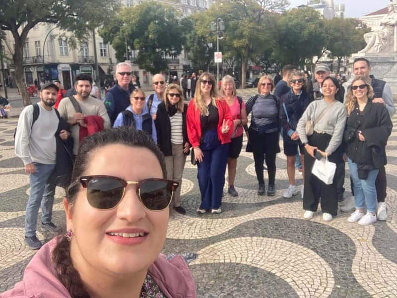 Lisbon: City highlights guided walking tour - Practical Details: Meeting Point, Group Size, and Inclusions