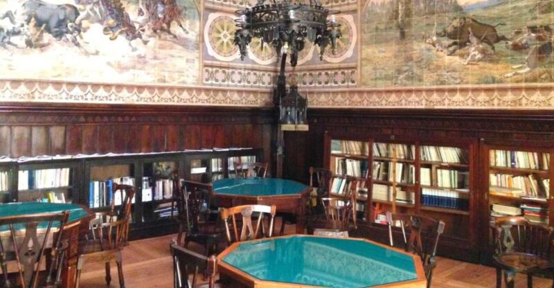 Lisbon: City of Spies Guided Walking Tour - Exploring the Spies Streets and Secret Passages