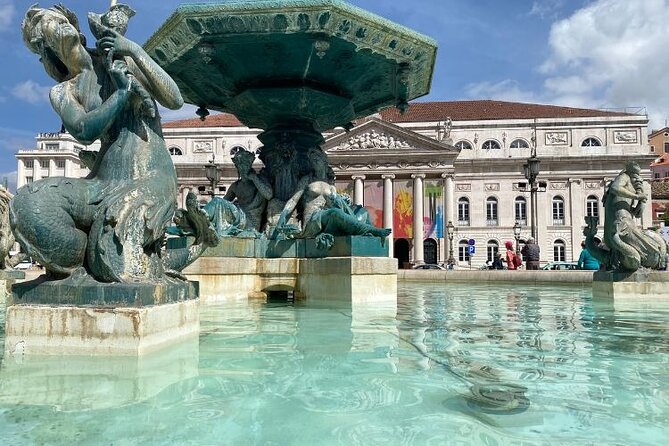 Lisbon City of Spies Tour - The Expertise and Style of the Guide