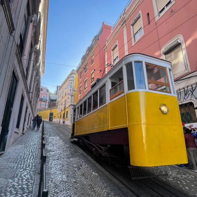 Lisbon: City Tour Alfama, New Town and Belém - Logistics and Comfort of the Guided Tour