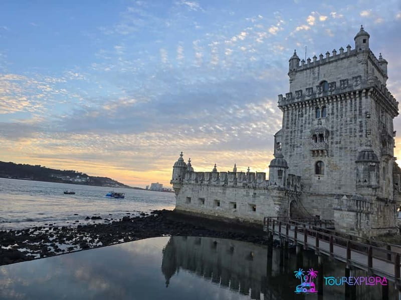 Lisbon City Tour: All Must-See Attractions with Expert Guide - Key Points