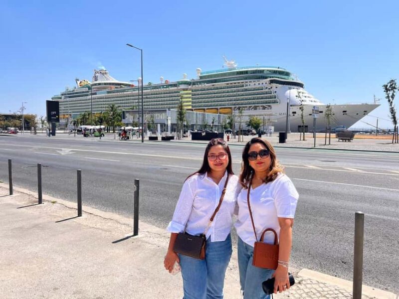 Lisbon: City Tour by Tuk Tuk with Free Souvenir - Discovering Lisbon’s Historic Neighborhoods