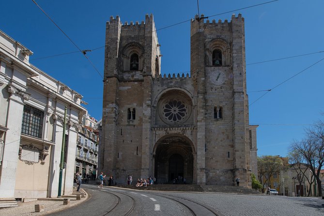 Lisbon City Tour: THE MOST COMPLETE - Starting Point at Praça do Marquês de Pombal