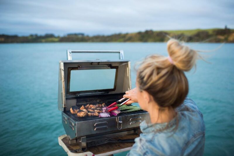 Lisbon: Cruise to the Beach with BBQ, Open Bar and Music - Key Points