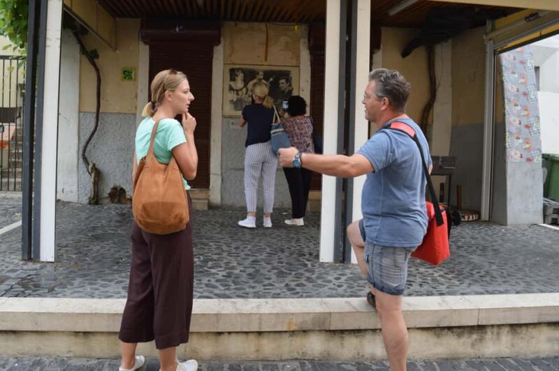 Lisbon: Culinary guided tour with dinner off the beaten track - Practical Details: Meeting Point and Group Size