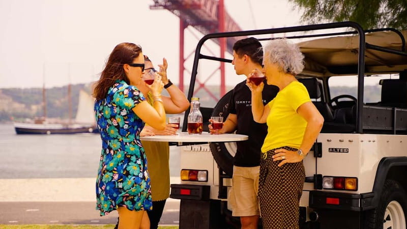 LISBON DAILY TOUR in a Vintage Jeep with FOOD&DRINK Tastings - Who Will Enjoy This Tour Most?