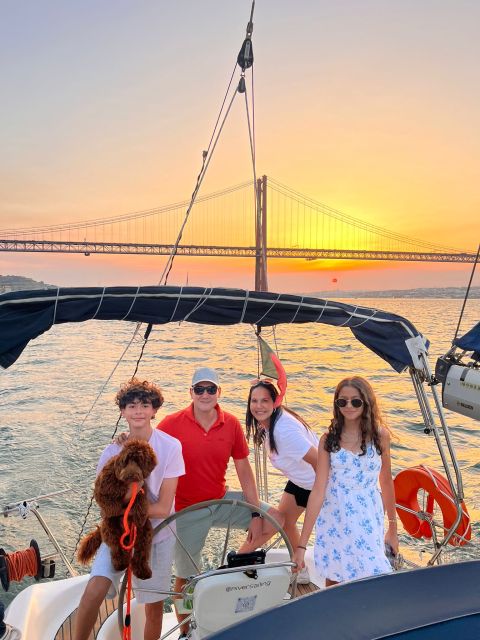 Lisbon: Day and Sunset Tour on the Tagus River - The South Bank and the Christ the King Statue