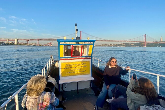 Lisbon Daytime & Sunset Tradicional Boat Tour Sightseeing Cruise - The Traditional Wooden Boat and Its Cultural Significance