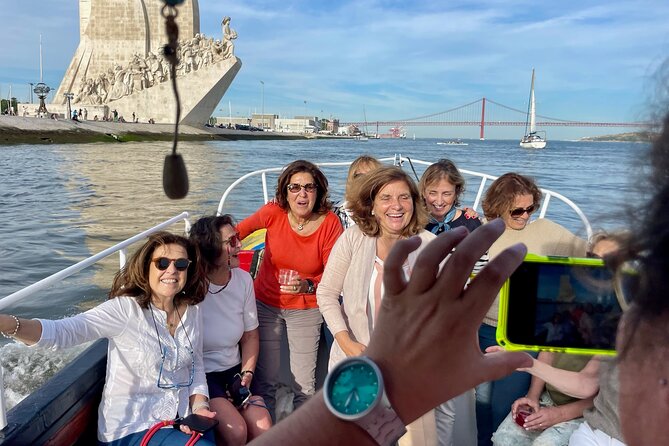 Lisbon Daytime & Sunset Tradicional Boat Tour Sightseeing Cruise - Meeting and Ending at the Same Location