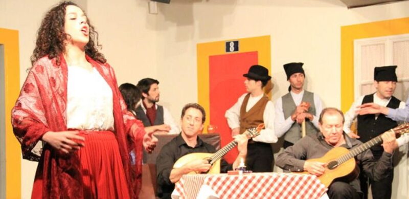 Lisbon Dinner with Fado Show and Sights by Night - Enjoy a Traditional Portuguese Dinner in a Fado Venue