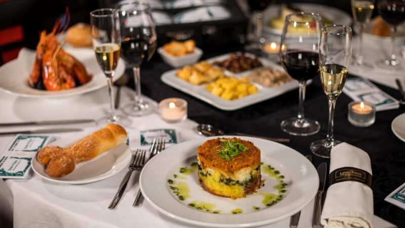 Lisbon: Erotic Cabaret Show and Dinner - Discover the Unique Fusion of Portuguese Cuisine and Sensual Entertainment in Lisbon