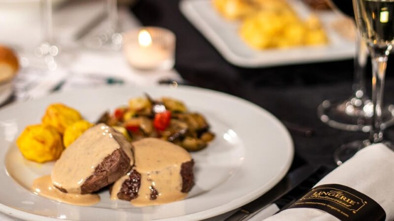 Lisbon: Erotic Cabaret Show and Dinner - Unlimited Portuguese Wines: A Flavorful Journey