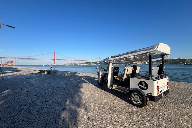 Lisbon Essentials 3h Tour: See, Taste and Learn with a Local - The Colorful Pink Street and Bairro Alto’s Daytime Quiet