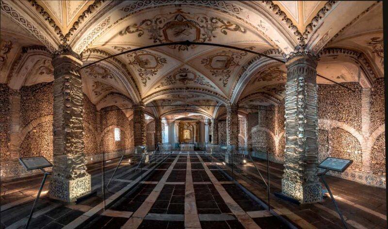 Lisbon: Evora, Vila Viçosa, and Arraiolos Full-Day Trip - The UNESCO Gem: Évora’s Cathedral and Roman Temple