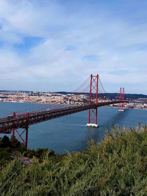 Lisbon Express :Half Day City Discovery Private Tour - Explore Lisbon’s Architectural Marvels and Stunning Views in Half a Day