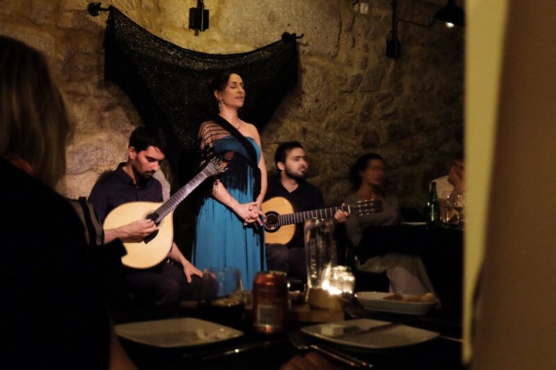Lisbon: Fado Show and Portuguese Dinner - What to Expect During the Guided Walk and Introduction