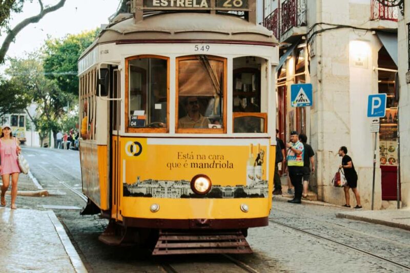 Lisbon: Flavors & Traditions Walking Food Tour - The Guide: Passionate and Knowledgeable