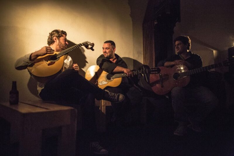 Lisbon : Food & Fado Tour - Meet the Guide and Group Size