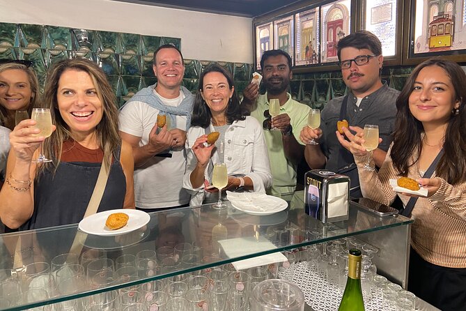 Lisbon Foodies Small-Group Walking Tour - The Guide’s Style and Guest Experience