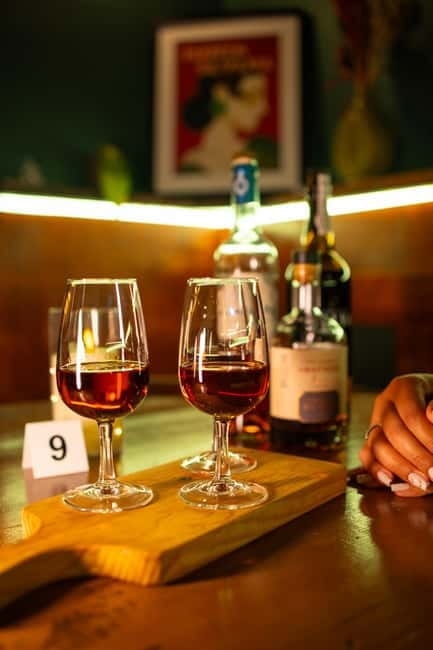 Lisbon: Fortified Wine Tasting (Port/Moscatel/Abafado) - The Cozy Atmosphere at Taverna das Marias