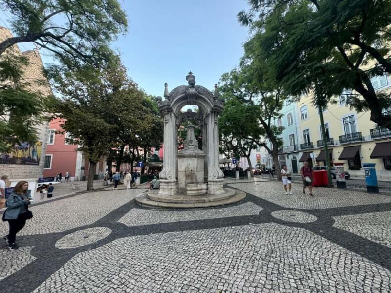 Lisbon Four Hours Eco Tuk Tours. - The Guide’s Approach and Tour Pacing