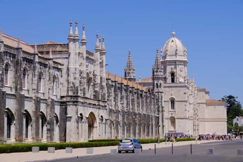 Lisbon Full Day Experience on comfortable minivan - Why This Tour Stands Out in Lisbon