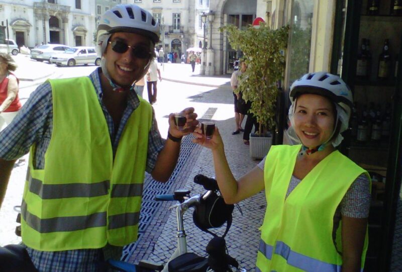 Lisbon: Go Taste Electric Bike Tour - Highlights of the Food and Drink Tastings