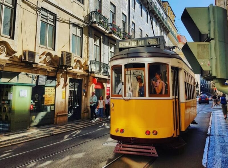 LISBON GRAND EXPERIENCE Tuktuk Tour in German - What Sets This Tour Apart from Similar Options