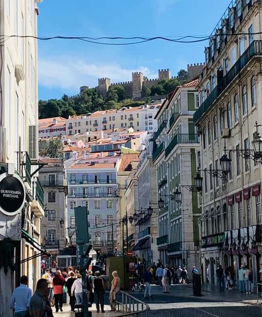 Lisbon: Guided Tour with Local Guide - Taste and Experience Local Flavors During Free Time