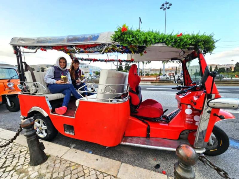 Lisbon: Guided Tuk-Tuk Tour Alfama and history 90 min - Key Points