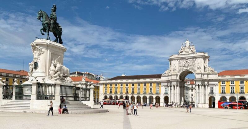 Lisbon Half Day Private Tour - Visiting Lisbon Landmarks: Belem Tower and Jeronimos Monastery