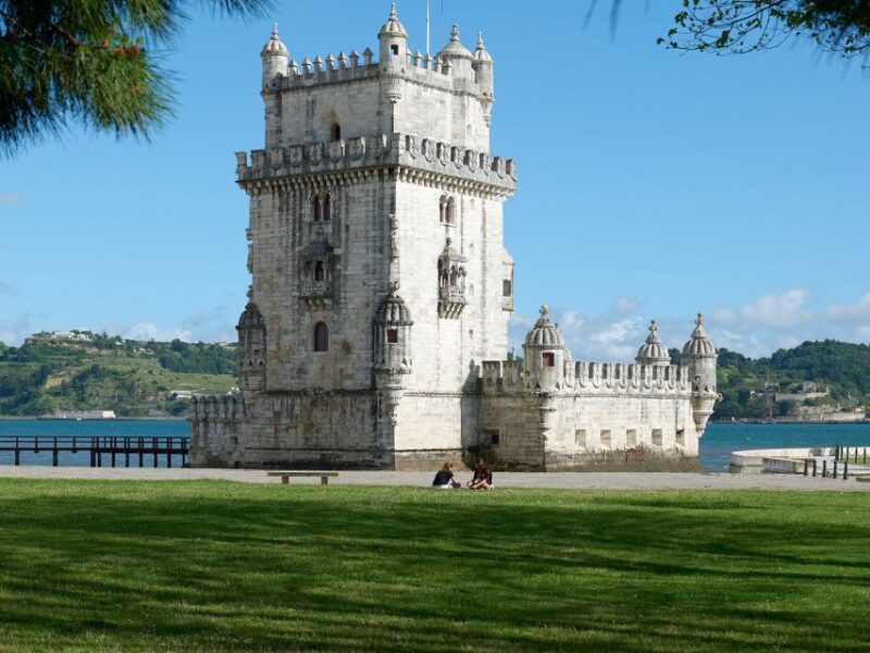 Lisbon Half Day Private Tour - Discovering the Castle Quarter and Its Historical Charm