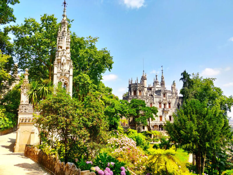 Lisbon: Half-Day Sintra Tour with Pena Palace and Regaleira - Discovering the Mysteries of Quinta da Regaleira