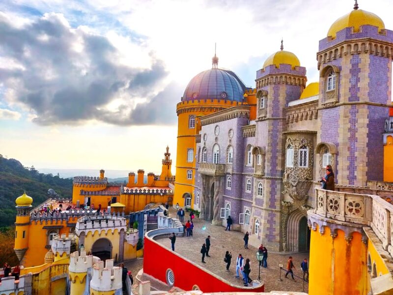 Lisbon: Half-Day Sintra Tour with Pena Palace and Regaleira - Enjoying Free Time in Sintra’s Historic Center