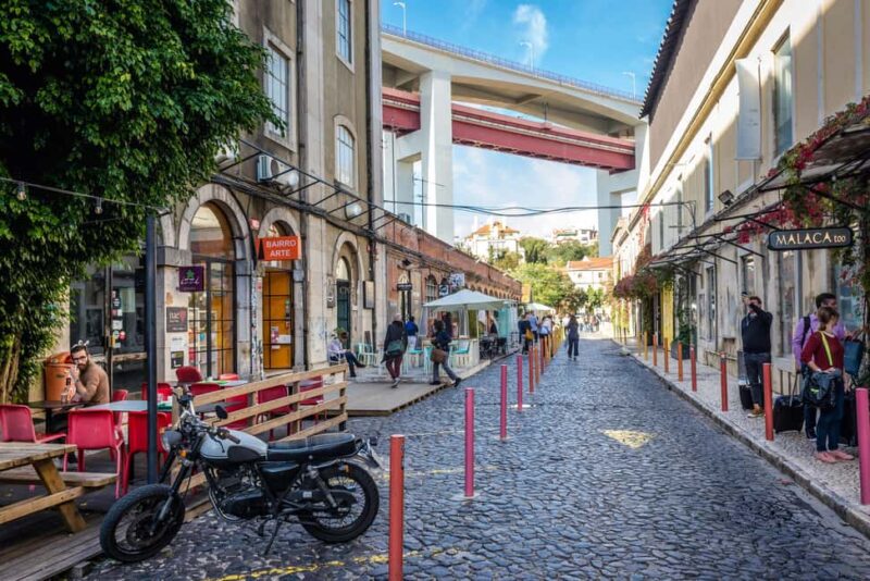 Lisbon: Half-Day Small Group Sightseeing Tour by Car - Discover Lisbon’s Key Districts and Neighborhoods