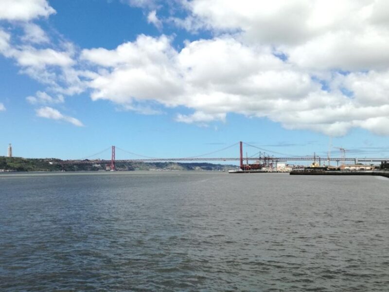 Lisbon: Half-Night Tailor-Made Private Tour with Your Guide - Stunning Panoramas at Miradouro da Senhora do Monte