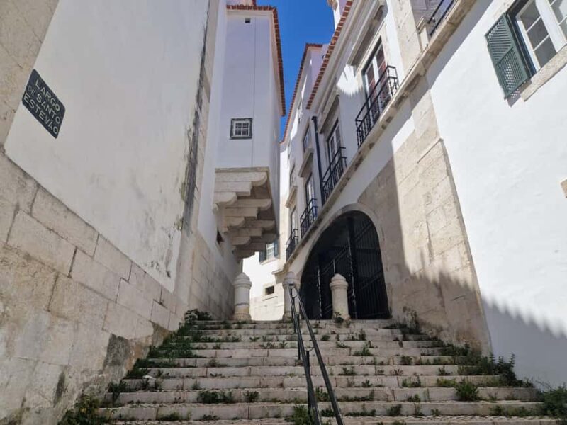 Lisbon: Hidden Gems Walking Tour with Coffee & Pastries - Exploring Lisbon’s Historic Baixa and Pre-Earthquake Ruins