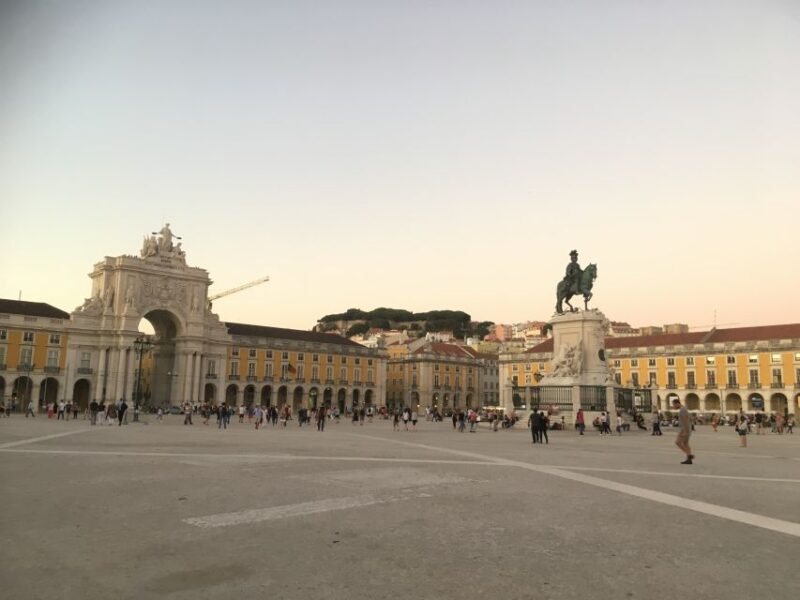 Lisbon: Hills, Alfama, and Mouraria Tour by Electric Bike - Practicalities: Group Size, Safety, and Amenities